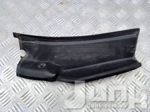 Накладка задней стойки нижняя левая для Mercedes X166 GL-Klasse oe A1666900164 разборка бу