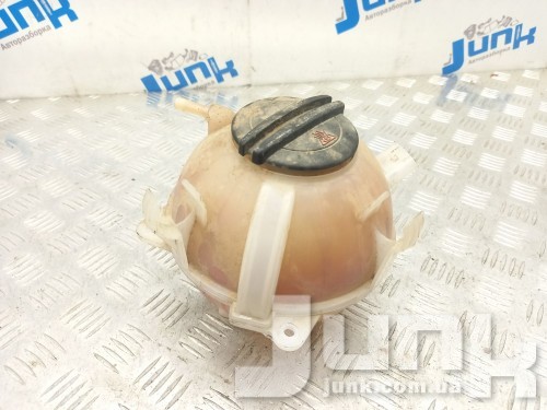 Бачок расширительный для Ауди Ку 3 oe 1K0121407A разборка бу