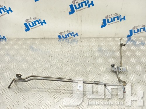 Трубка системы охлаждения для Audi Q3 (8U) oe 06J121075D запчасти бу Трубка системы охлаждения для Audi Q3 (8U) oe 06J121075D разборка бу