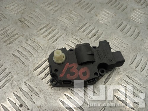 Сервопривод заслонки печки oe 8K0820511D запчасти бу Сервопривод заслонки печки oe 8K0820511D разборка бу