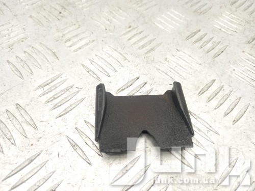 Перегородка для Audi A3 8V oe 06L103411A разборка бу