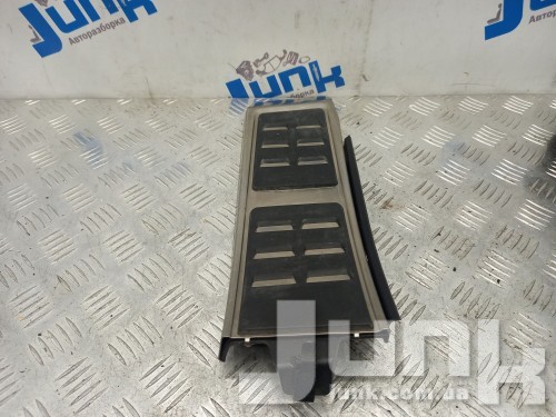 Накладка для Audi S6 C7 oe 4G1864777A3Q7 разборка бу