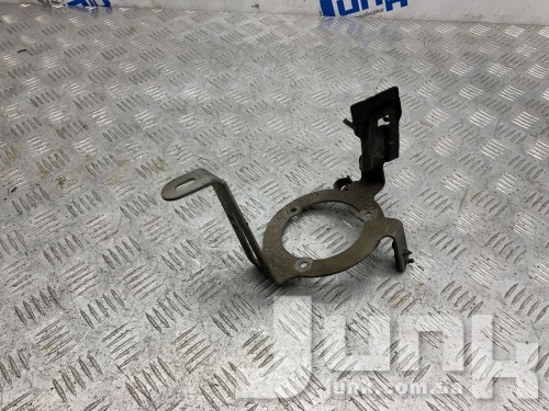 Кронштейн воздушного насоса для Audi A3 8V oe 5Q0906617A разборка бу