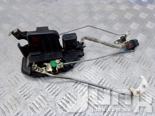 Замок двери передней правой для KIA Sorento oe 813203E020 разборка бу