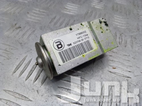 Клапан trv кондиционера для Ауди А4 Б8 oe 8T0820679 разборка бу