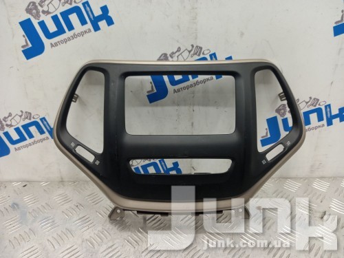Накладка торпедо (дисплей) для Jeep Cherokee KL oe 1WG521S5AD разборка бу