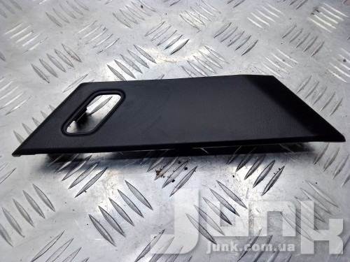 Накладка внутренней ручки передней левой двери для Mazda CX-30 oe DGH96840702 разборка бу