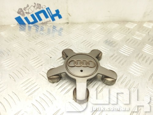 Заглушка в диск для Audi S4 B8 oe 4F0601165N запчасти бу Заглушка в диск для Audi S4 B8 oe 4F0601165N разборка бу