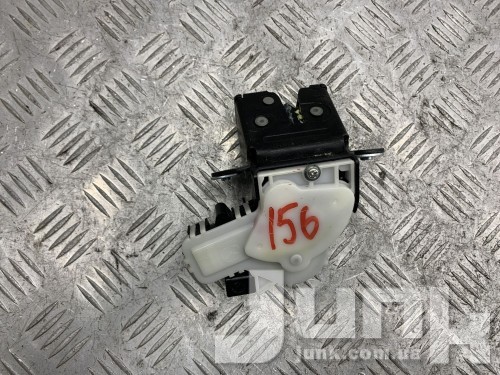 Накладка крышки багажника правая для Mazda CX-30 (2019-2024