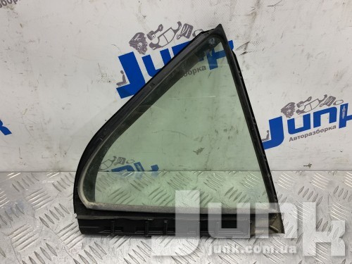 Стекло двери задней правое глухое для Lexus IS oe 6812353110 разборка бу