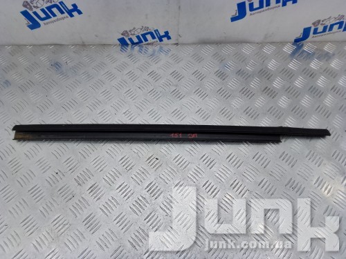 Молдинг стекла задней правой двери для Ford Explorer V oe BB5Z7825596B разборка бу