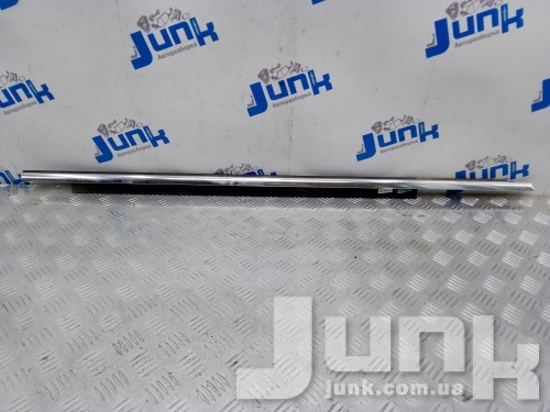 Молдинг стекла передней правой двери для Audi S4 B8 oe 8K0853284J2ZZ запчасти бу Молдинг стекла передней правой двери для Audi S4 B8 oe 8K0853284J2ZZ разборка бу