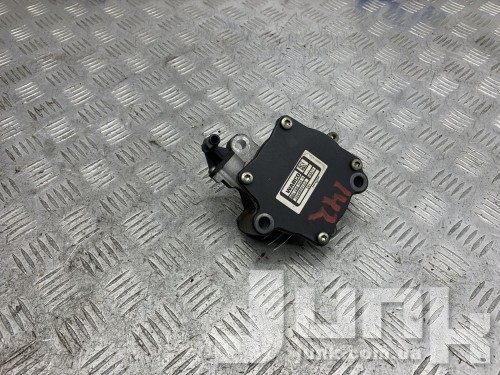 Вакуумный насос для Jeep Compass 2 oe 05048401AA разборка бу