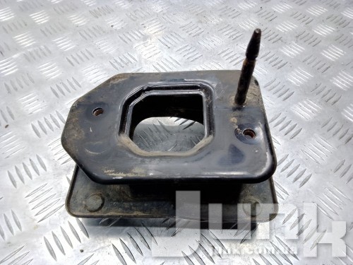 Кронштейн усилителя заднего бампера правый для Хёндай Элантра GT oe 86642A5000 разборка бу