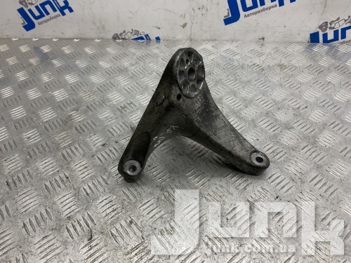 Кронштейн подушки (опоры) двигателя правой для Audi Q7 4L oe 7L8199308E запчасти бу Кронштейн подушки (опоры) двигателя правой для Audi Q7 4L oe 7L8199308E разборка бу