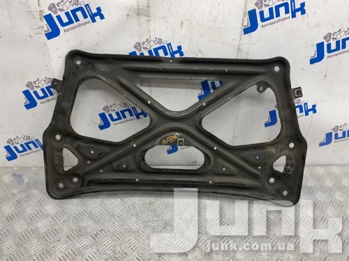 Распорка подрамника для Audi A6 C7 oe 4H0399345Q разборка бу