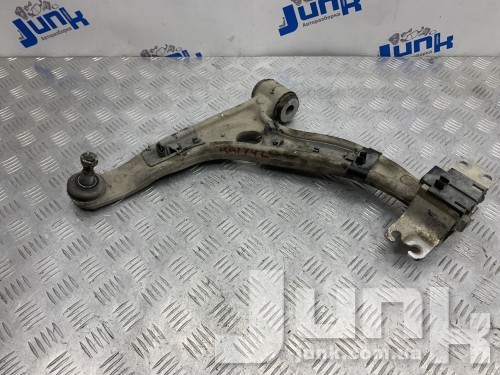 Рычаг передний нижний левый для Mercedes C117 CLA oe A2463304700 разборка бу