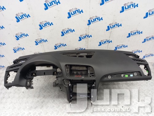 Торпедо для Audi Q5 oe 8R1857003G24A разборка бу