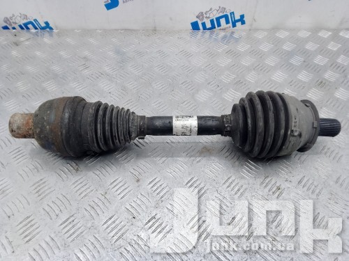 Полуось передняя правая для Mercedes C117 CLA oe A2463301901 разборка бу