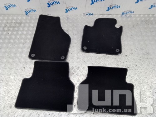 Коврики комплект для Вольксваген Tiguan I oe 5N1863011BEUN разборка бу