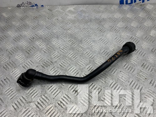 Шланг расширительного бачка для Mercedes C117 CLA oe A2465010058 разборка бу