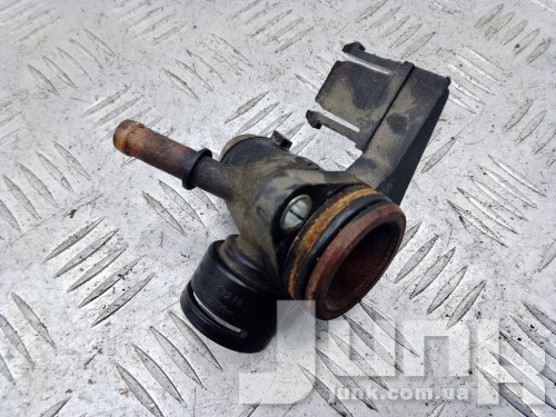 Фланец системы охлаждения для Audi A4 B8 oe 06H121132H запчасти бу Фланец системы охлаждения для Audi A4 B8 oe 06H121132H разборка бу