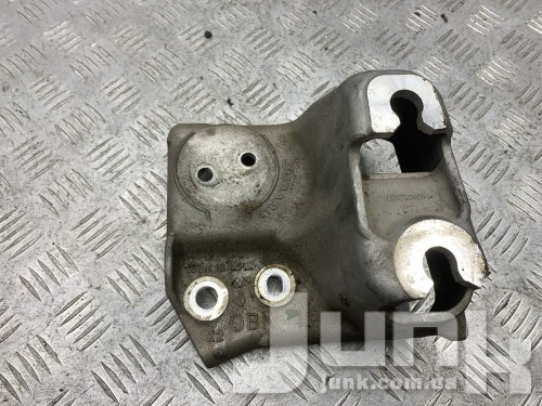 Кронштейн подушки двигателя левый для Subaru Outback 5 oe 41032AJ090 разборка бу