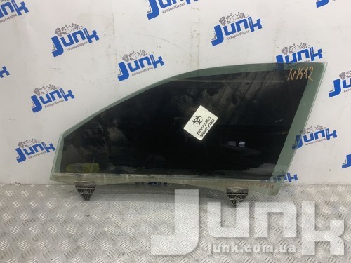 Стекло двери передней лев. для Audi A4 B7 oe 8E0845021D разборка бу