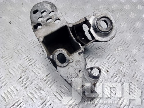 Кронштейн двигателя левый для Audi A4 B7 oe 8E0199351M разборка бу