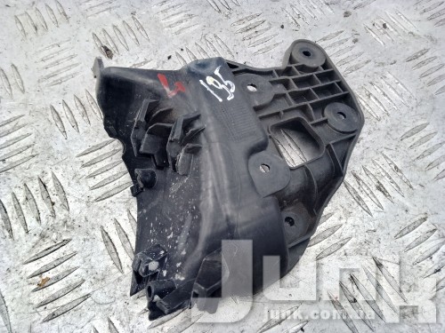 Кронштейн форсунки омывателя фар для Porsche Macan oe 95B955127B запчасти бу Кронштейн форсунки омывателя фар для Porsche Macan oe 95B955127B разборка бу