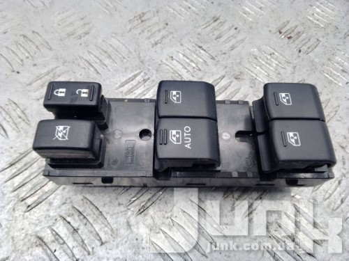 Блок кнопок стеклоподъемника передней левой двери для Subaru Impreza 4 oe 83071FJ100 разборка бу