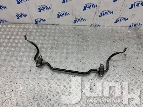 Стабилизатор передней подвески для Land Rover Range Rover Evoque oe LR024493 разборка бу