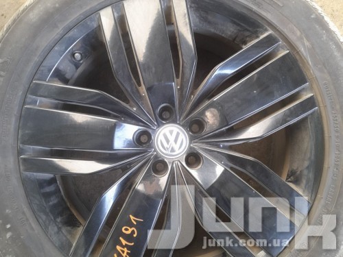 Volkswagen OEM 3QF601025J 8,5x20 5x112 ET34 DIA57,1 (black) Б/У