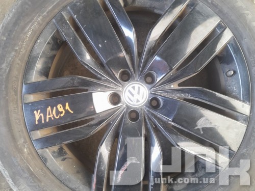 Volkswagen OEM 3QF601025J 8,5x20 5x112 ET34 DIA57,1 (gloss black) Б/У