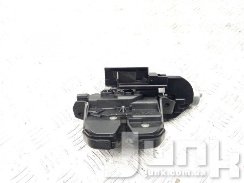 Замок крышки багажника для Porsche Macan oe 95B827505 запчасти бу Замок крышки багажника для Porsche Macan oe 95B827505 разборка бу