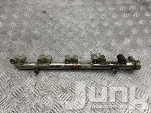 Топливная рампа для Land Rover Range Rover Evoque oe LR025853 запчасти бу Топливная рампа для Land Rover Range Rover Evoque oe LR025853 разборка бу