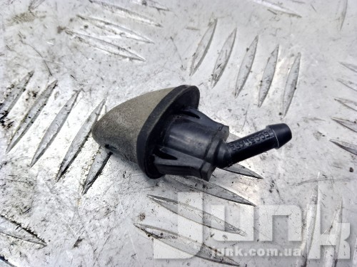 Форсунка омывателя заднего стекла для KIA Sorento oe 989313E100 разборка бу
