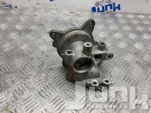 Корпус помпы для Nissan Rogue T32 oe 210133TA0A запчасти бу Корпус помпы для Nissan Rogue T32 oe 210133TA0A разборка бу