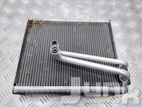 Испаритель кондиционера для Mercedes C117 CLA oe A2468308300 разборка бу