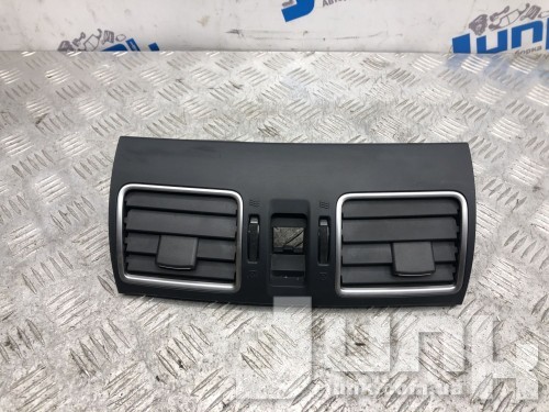 Дефлектор воздуха центральный для Subaru Forester 4 SJ oe 66065FJ020 разборка бу