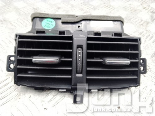 Воздушный дефлектор центральной консоли для Mazda CX-5 (KF) oe K1236491X02 запчасти бу Воздушный дефлектор центральной консоли для Mazda CX-5 (KF) oe K1236491X02 разборка бу