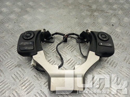 Кнопки руля для Lexus IS oe 8425053201C0 разборка бу