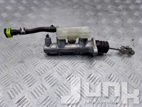 Главный тормозной цилиндр с бачком для Lexus LS 4 oe 4720150350 разборка бу