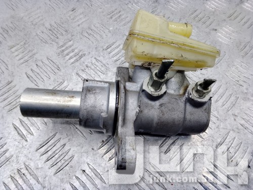 Главный тормозной цилиндр с бачком для Nissan Murano Z52 oe 460105AA0A запчасти бу Главный тормозной цилиндр с бачком для Nissan Murano Z52 oe 460105AA0A разборка бу