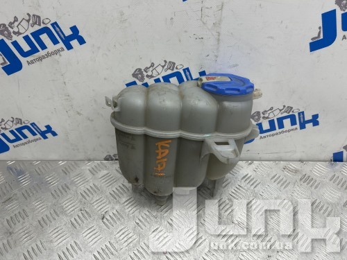 Бачок расширительный для Audi A5 F5 oe 8W0121405F разборка бу