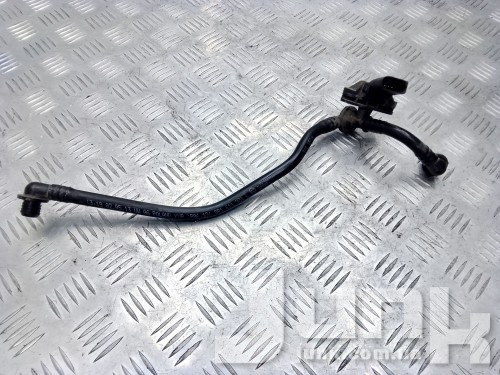 Вакуумная магистраль с обратным клапаном для Audi Q5 oe 8R1611931L разборка бу