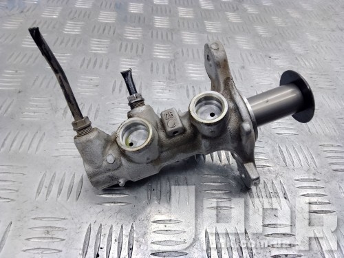 Главный тормозной цилиндр для Вольксваген Golf R 7 oe 8V1611021B разборка бу