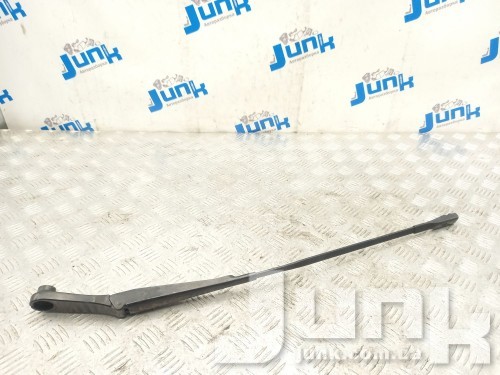 Рычаг поводок (щетко-держатель) правый для Audi A6 C8 oe 4K19554081P9 запчасти бу Рычаг поводок (щетко-держатель) правый для Audi A6 C8 oe 4K19554081P9 разборка бу