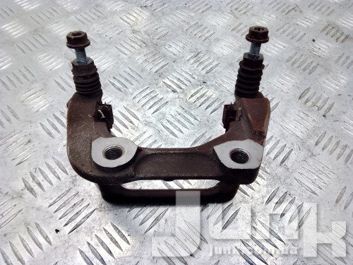 Скоба заднего суппорта правая для BMW F10 oe 34216793052 разборка бу