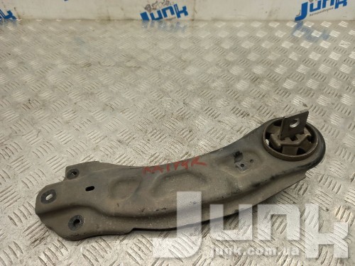 Рычаг задней подвески нижний продольный правый для Mercedes C117 CLA oe A2463500506 разборка бу